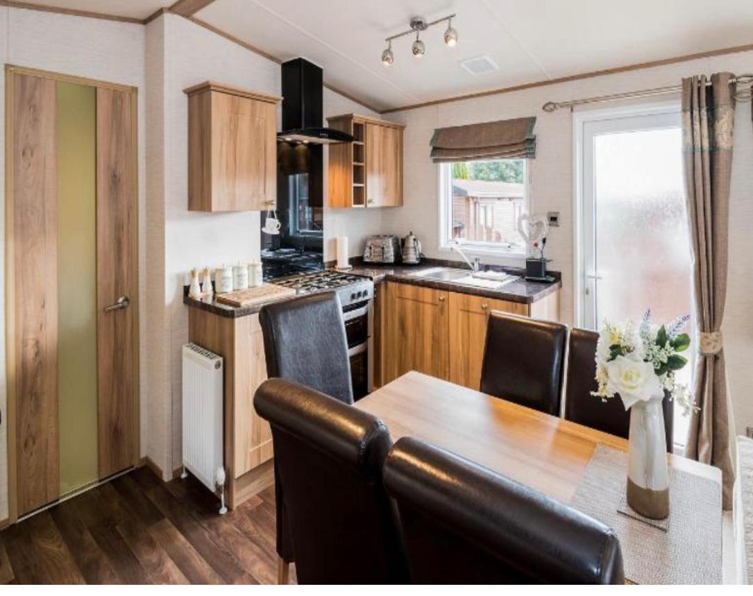 Cairn View Chalet Villa Aviemore Bagian luar foto